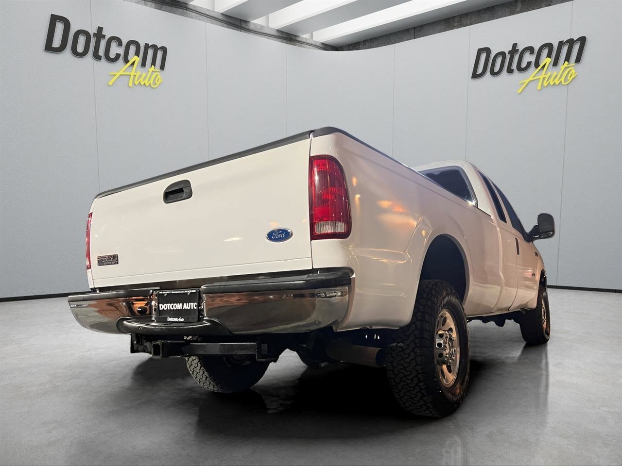 Used 2006 Ford F350 XLT image 12