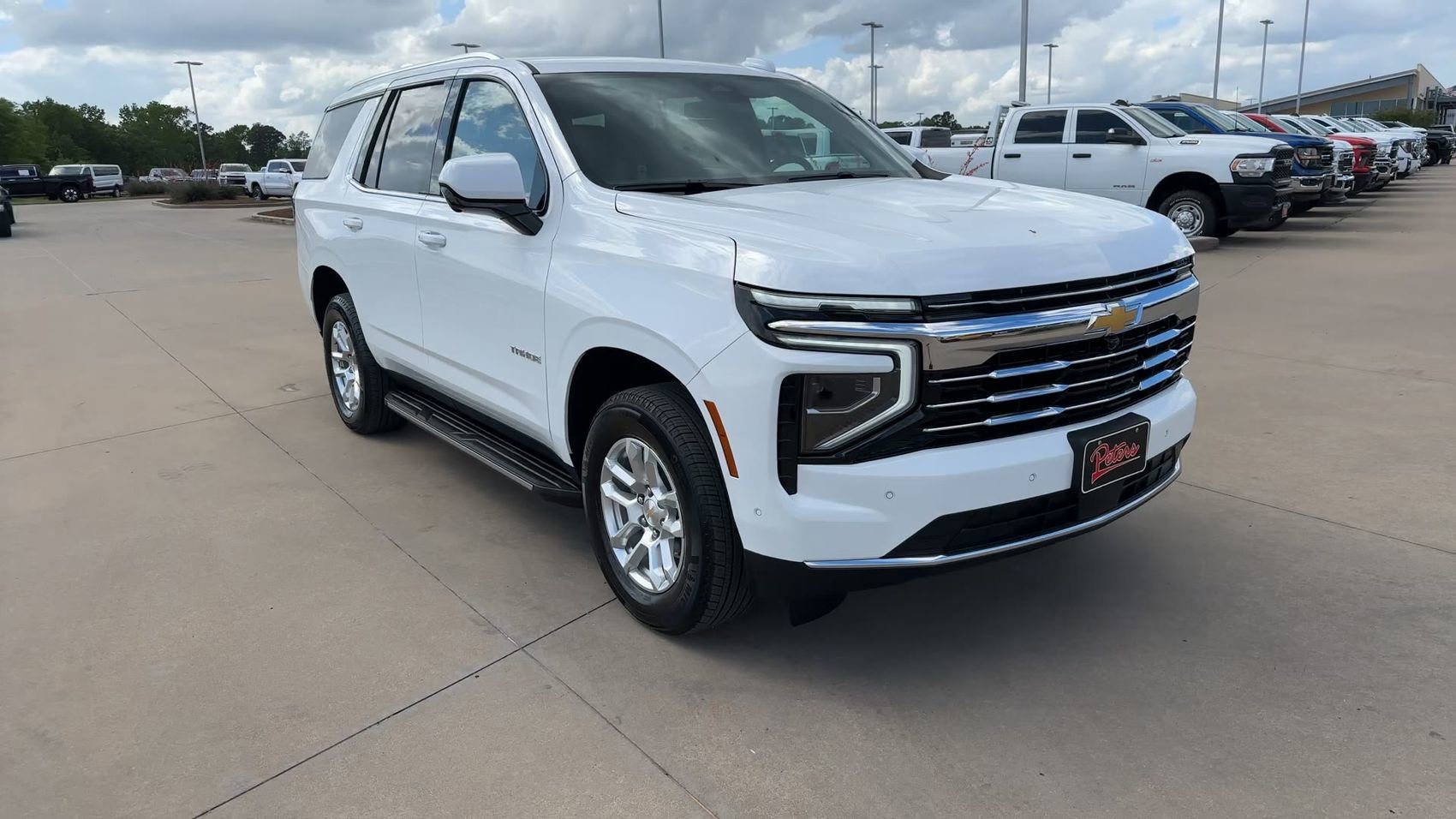 Used 2025 Chevrolet Tahoe LT image 3
