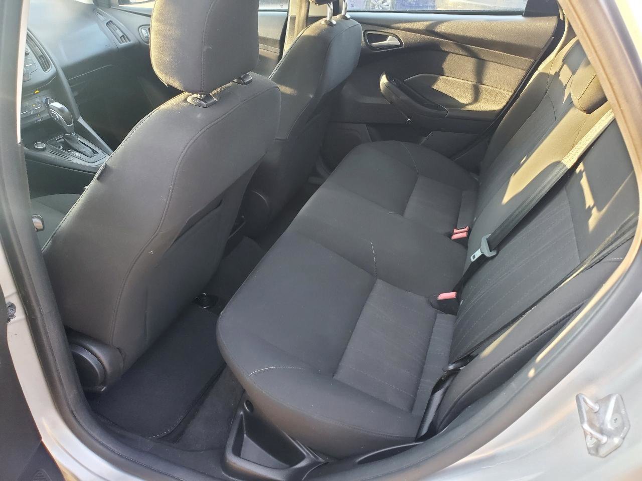 Used 2016 Ford Focus SE image 12