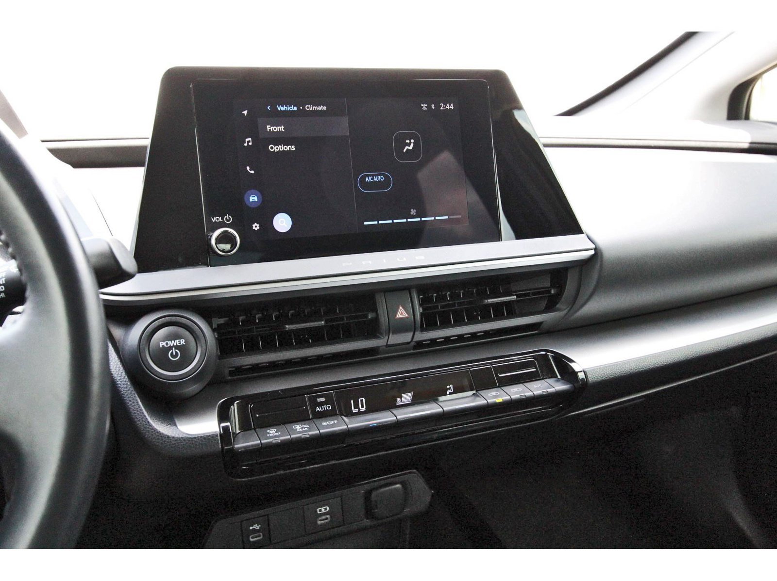 Used 2023 Toyota Prius LE FWD image 29