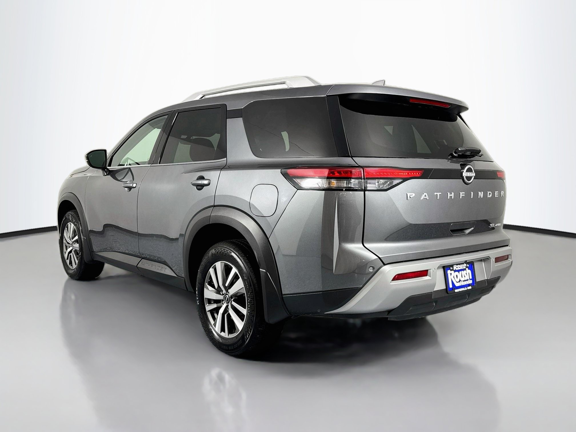 Used 2025 Nissan Pathfinder SL AWD/4WD image 7