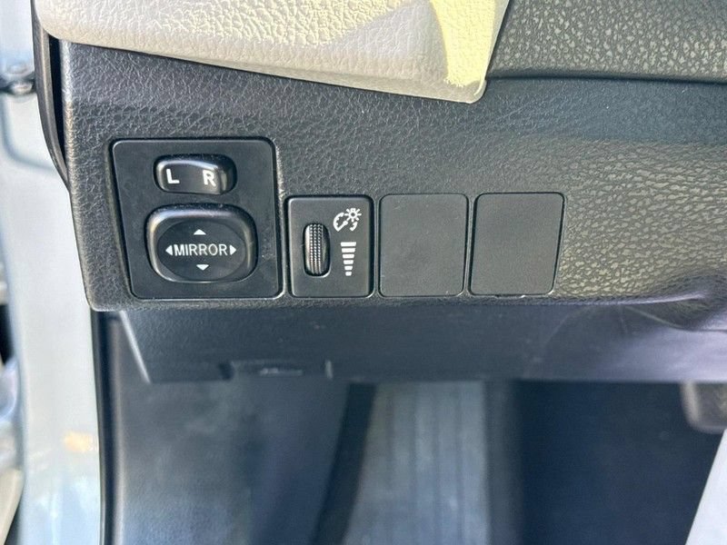 Used 2014 Toyota Corolla LE FWD image 23