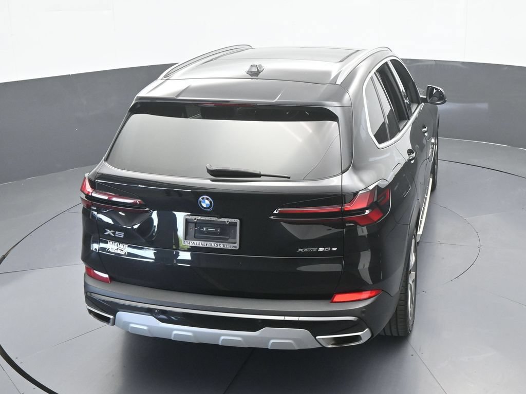 Used 2025 BMW X5 xDrive50e AWD/4WD image 56