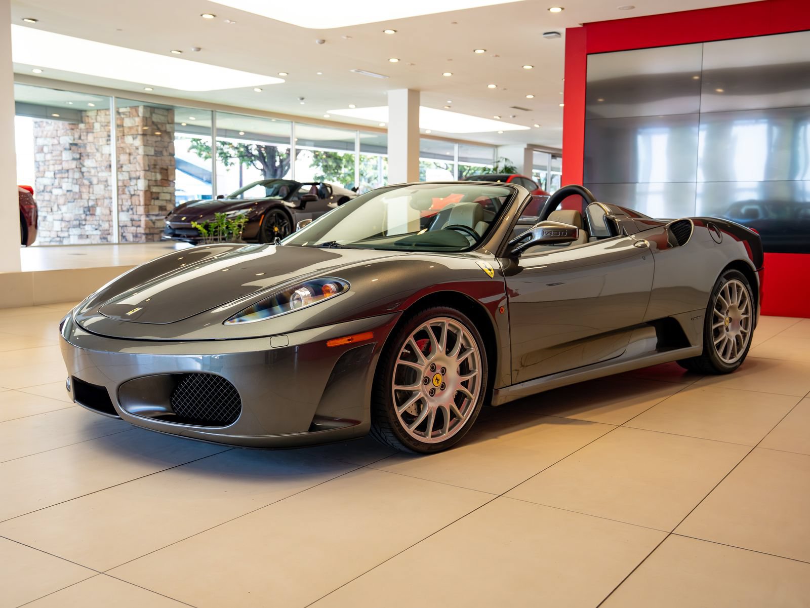 Used 2005 Ferrari F430 Spider RWD image 4