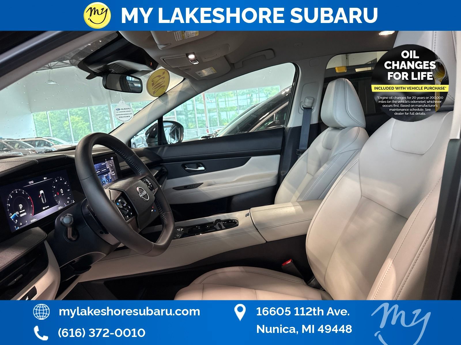 Used 2025 Nissan Murano SV AWD/4WD image 9