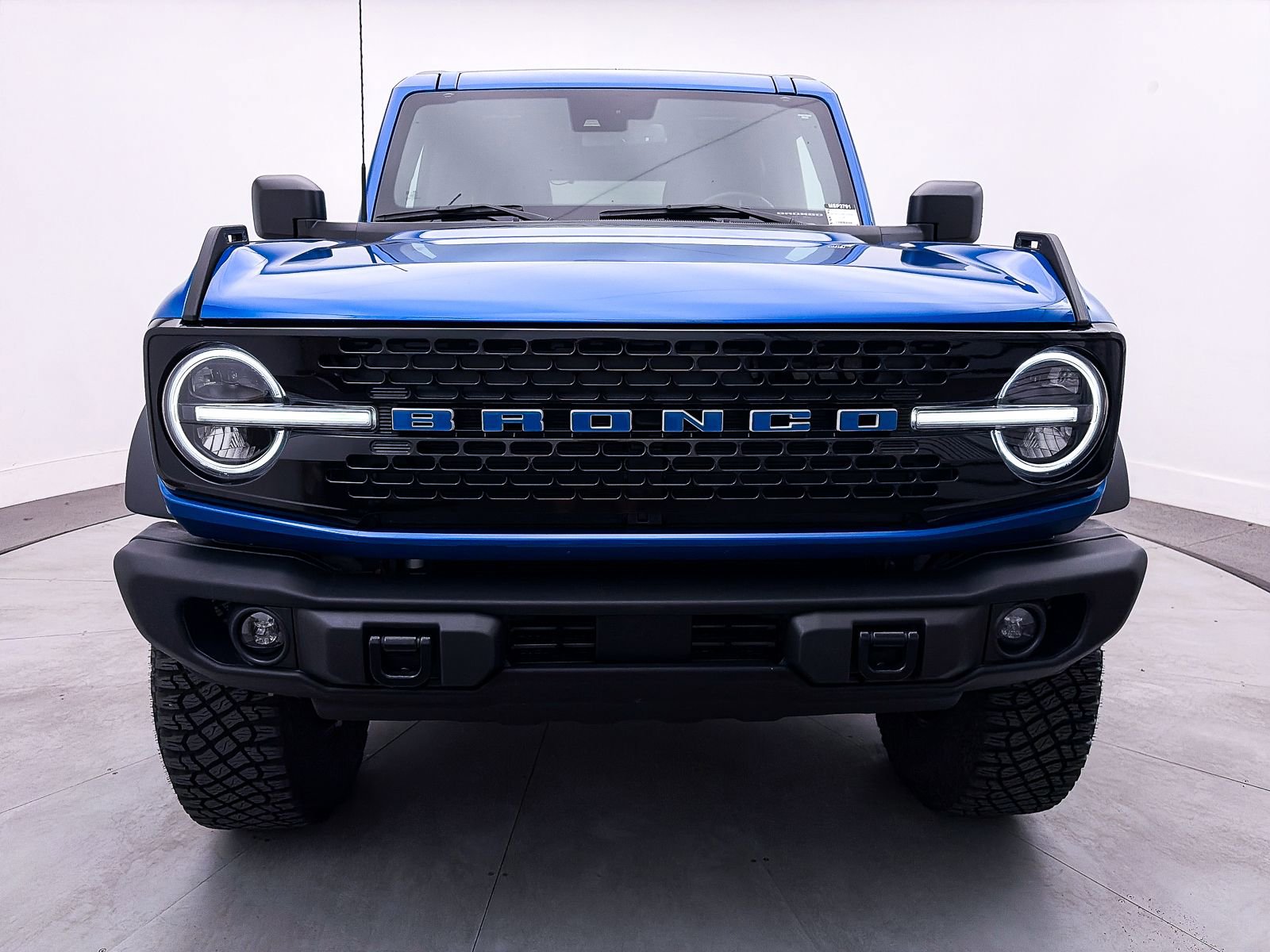 Used 2023 Ford Bronco Wildtrak image 14