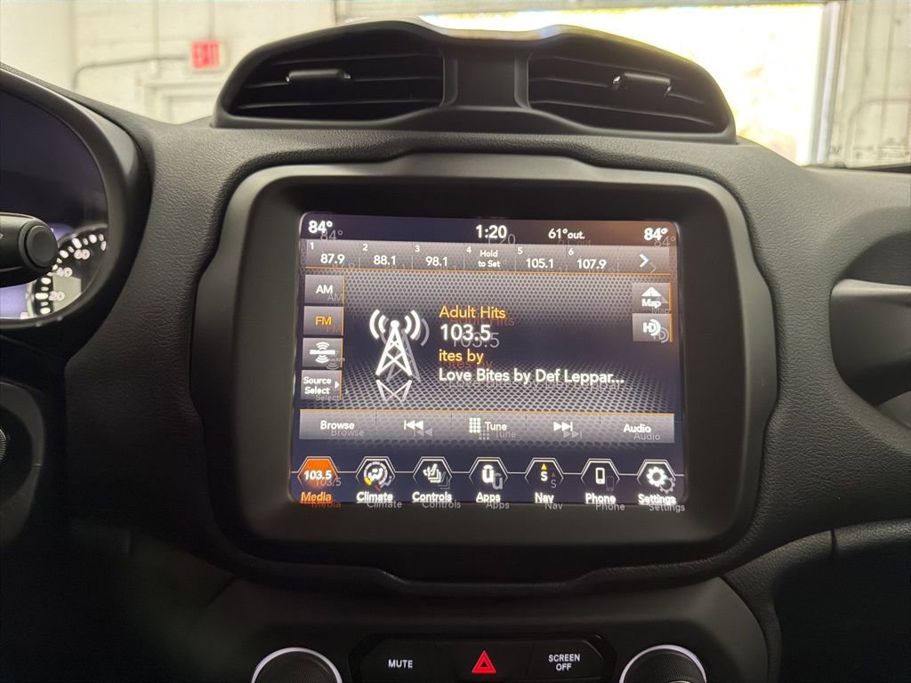 Used 2023 Jeep Renegade Trailhawk w/ Trailhawk Elite Group AWD/4WD image 37