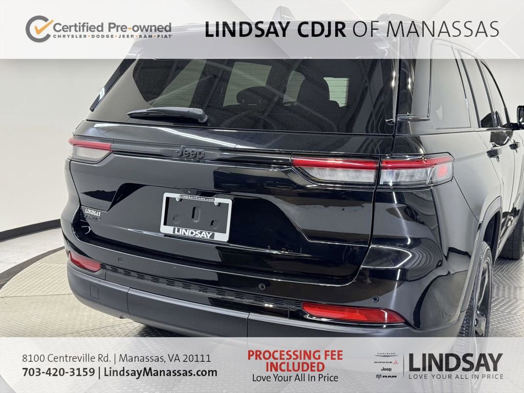 Certified 2023 Jeep Grand Cherokee Altitude AWD/4WD image 10