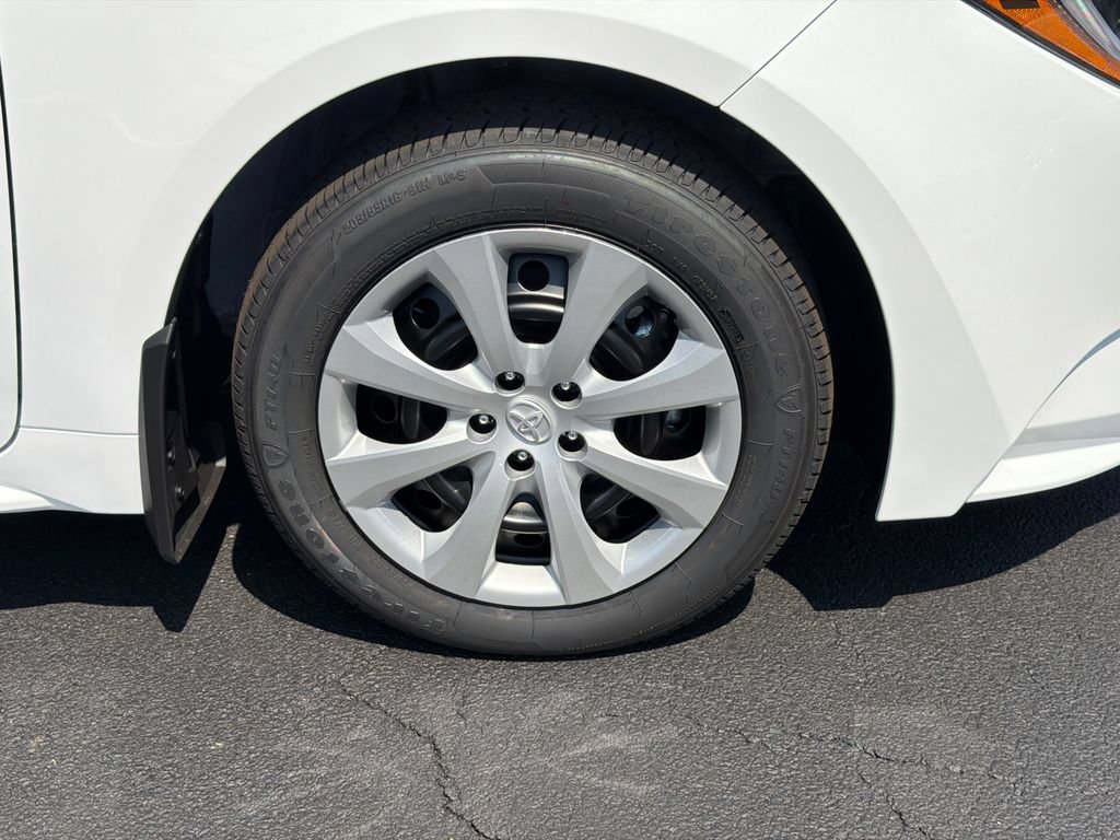 New 2026 Toyota Corolla LE FWD image 13