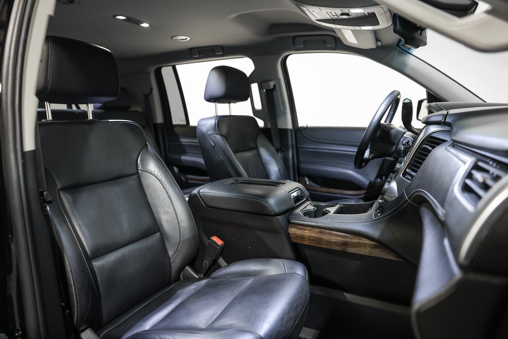 Used 2019 Chevrolet Suburban LT image 16