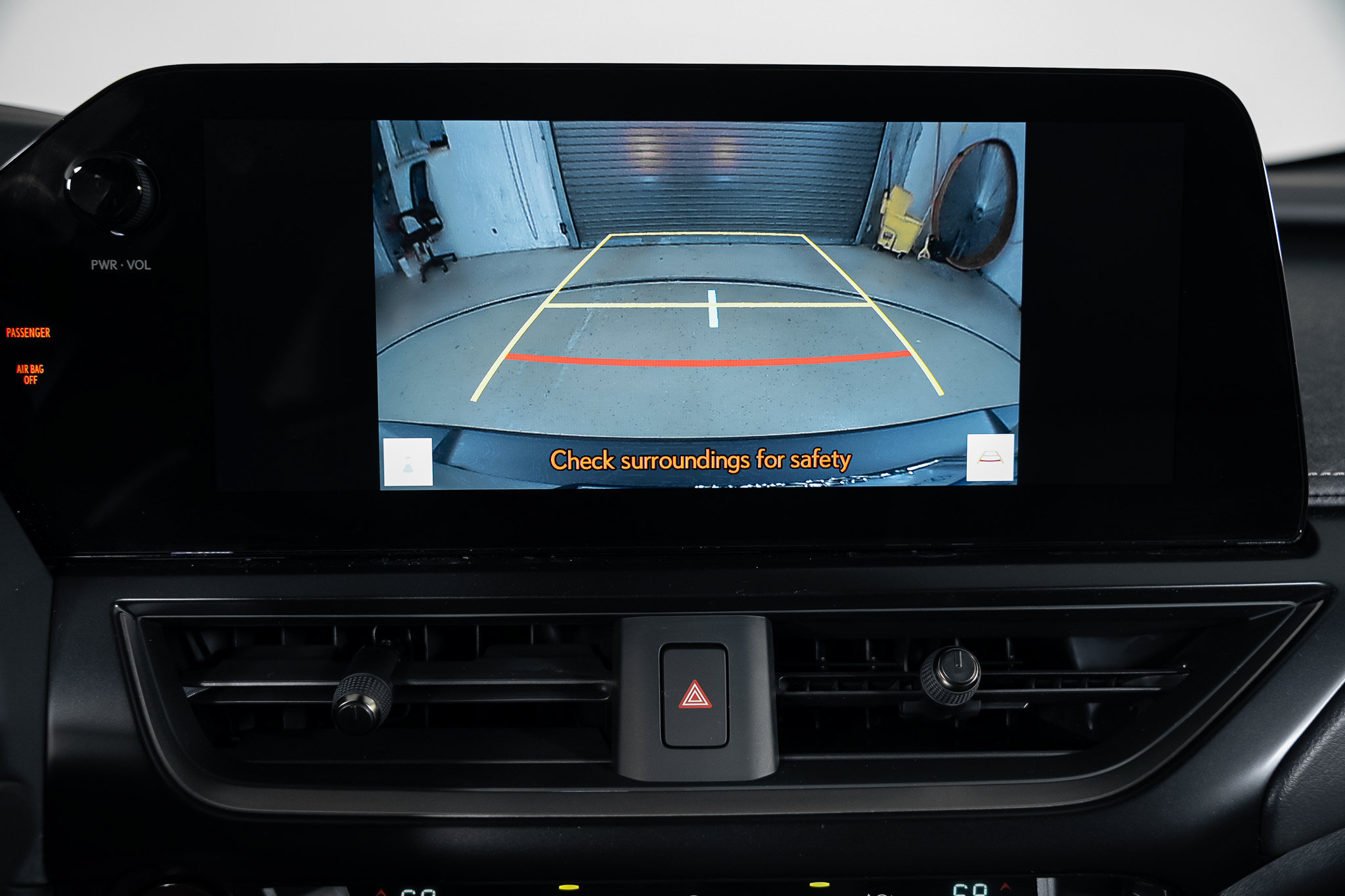 Used 2025 Lexus UX 300h AWD w/ Accessory Package (Z1) image 32