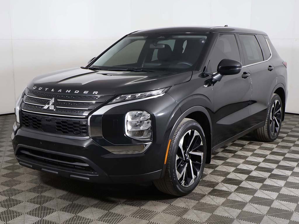 Used 2022 Mitsubishi Outlander ES image 6