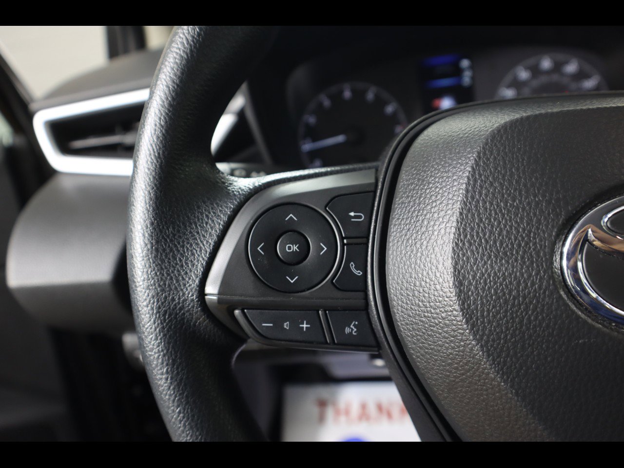 Used 2025 Toyota Corolla LE FWD image 21