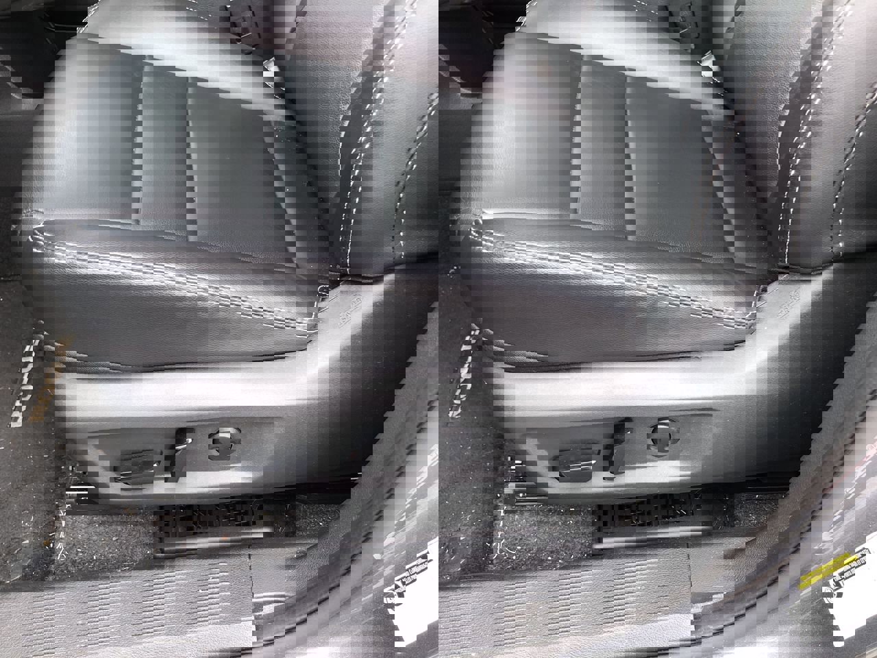 Used 2023 Nissan Rogue SL w/ SL Premium Package image 15