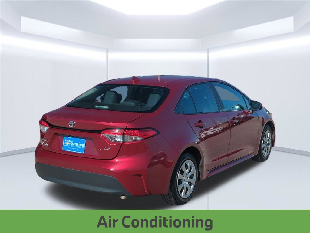 Used 2025 Toyota Corolla LE FWD image 8