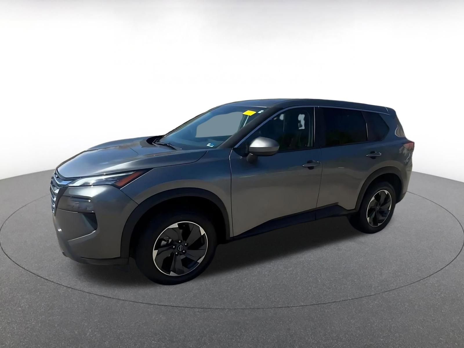 Used 2025 Nissan Rogue SV image 8