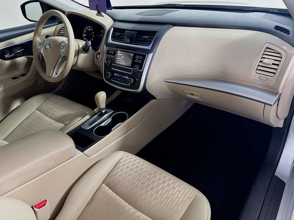 Used 2017 Nissan Altima 2.5 SV w/ Convenience Package image 35