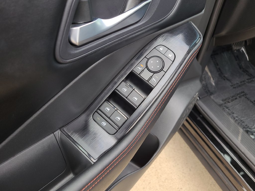 Certified 2025 Nissan Rogue SV AWD/4WD image 16