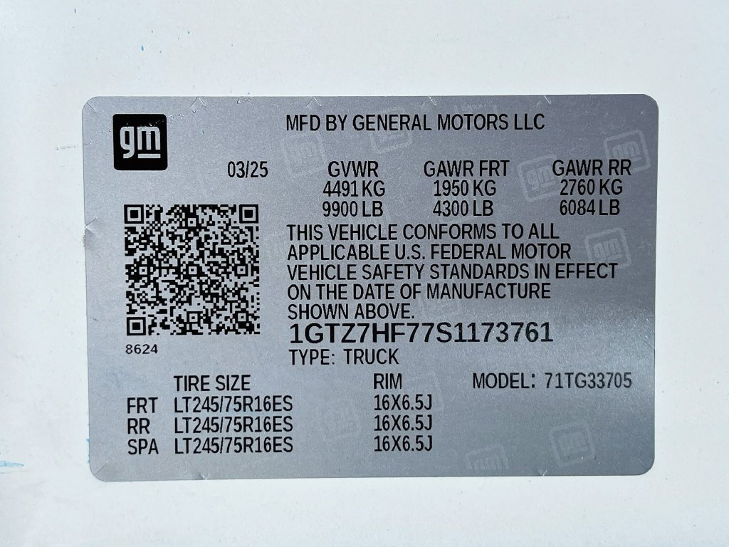 Used 2025 GMC Savana 3500 Extended w/ Driver Convenience Package RWD image 27
