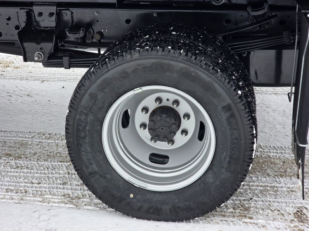 New 2026 Ford F350 XL w/ XL Chrome Package image 13