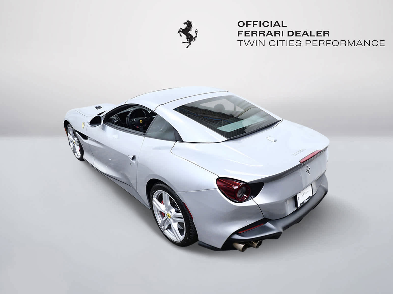 Certified 2022 Ferrari Portofino M image 5