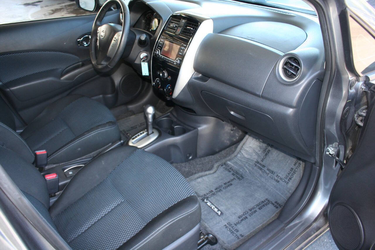 Used 2016 Nissan Versa Note SV FWD image 14