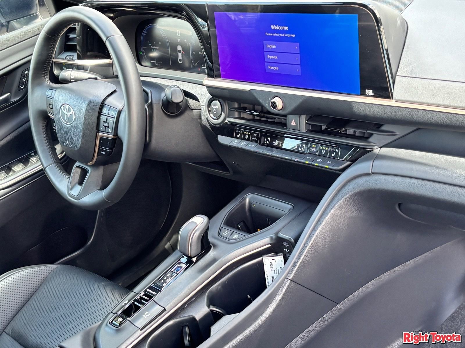 Certified 2023 Toyota Crown Platinum AWD/4WD image 12