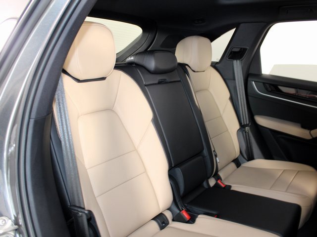 New 2025 Porsche Cayenne image 22