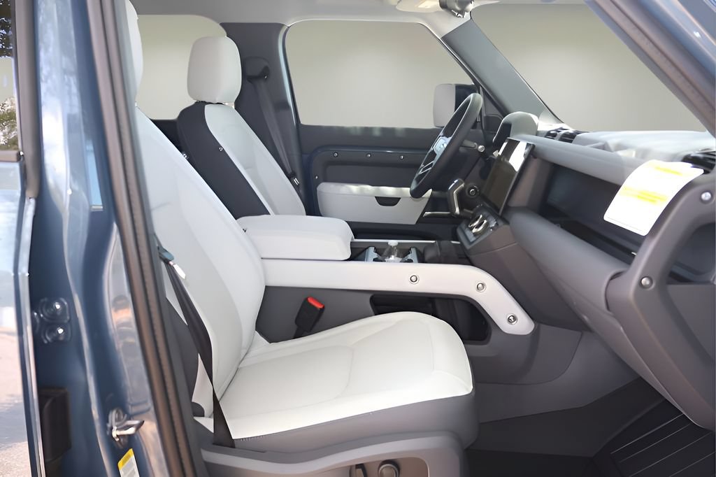 New 2026 Land Rover Defender 110 S AWD/4WD image 18