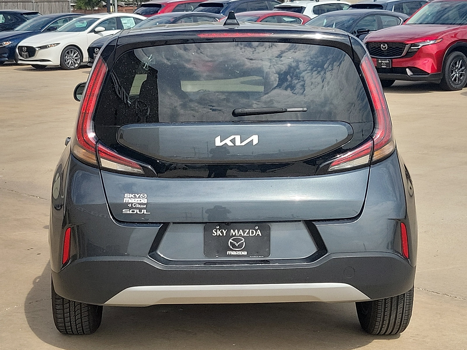 Used 2024 Kia Soul LX w/ Option Group 015 FWD image 6