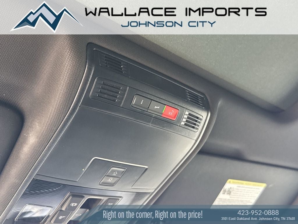 Certified 2024 Volkswagen Tiguan SEL R-Line AWD/4WD image 16