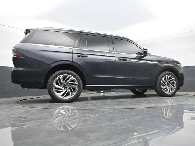 Used 2025 Lincoln Navigator Reserve AWD/4WD image 49