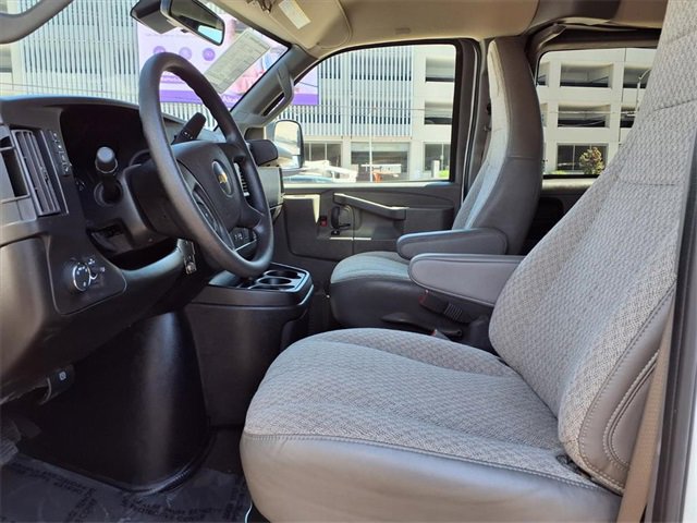 Used 2024 Chevrolet Express 3500 LT w/ LT Preferred Equipment Group image 10