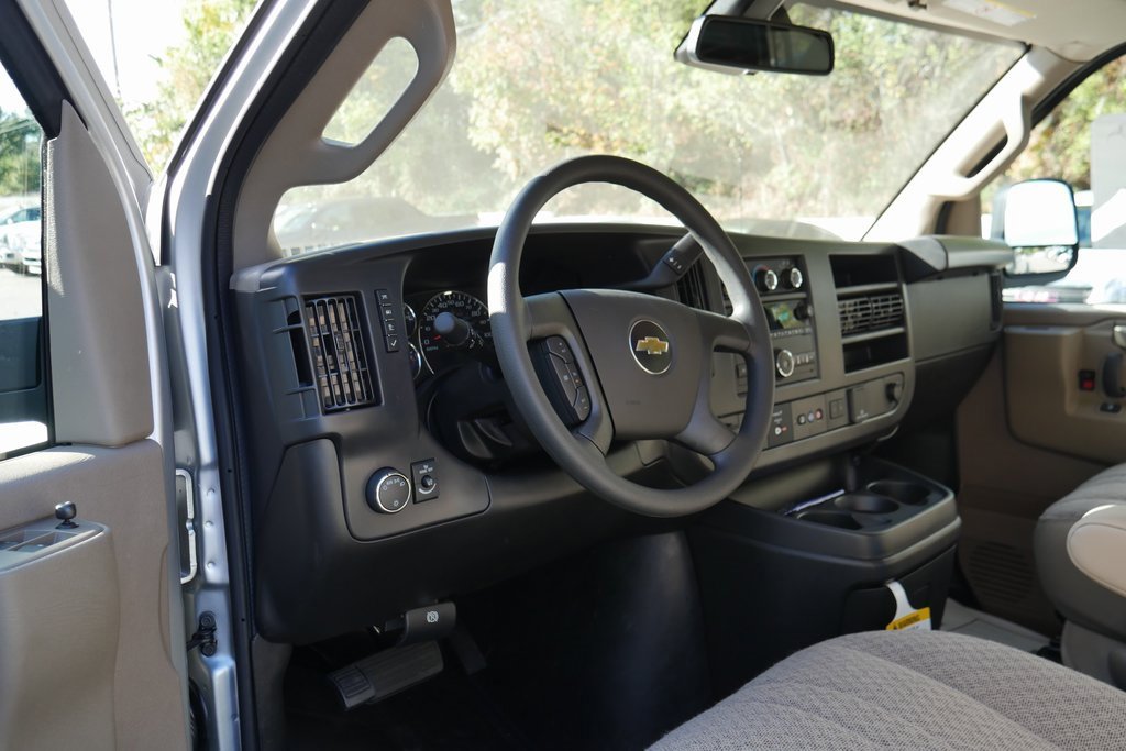 New 2025 Chevrolet Express 2500 w/ Driver Convenience Package image 10