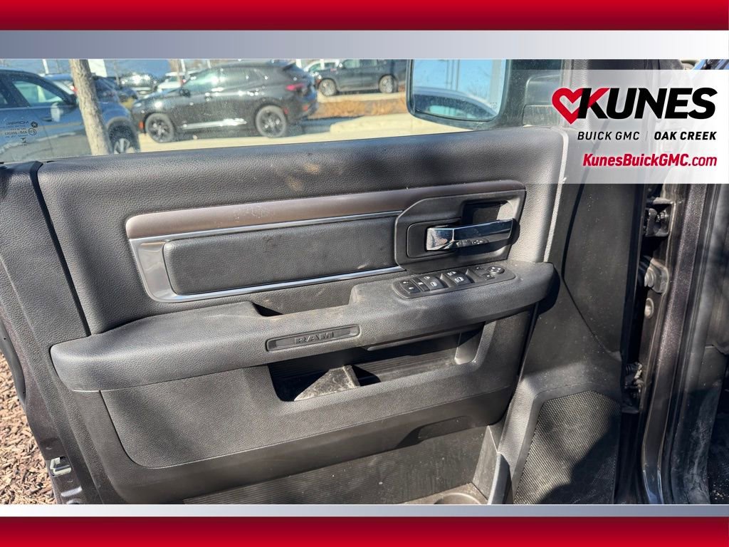 Used 2024 RAM 1500 Classic Warlock image 9