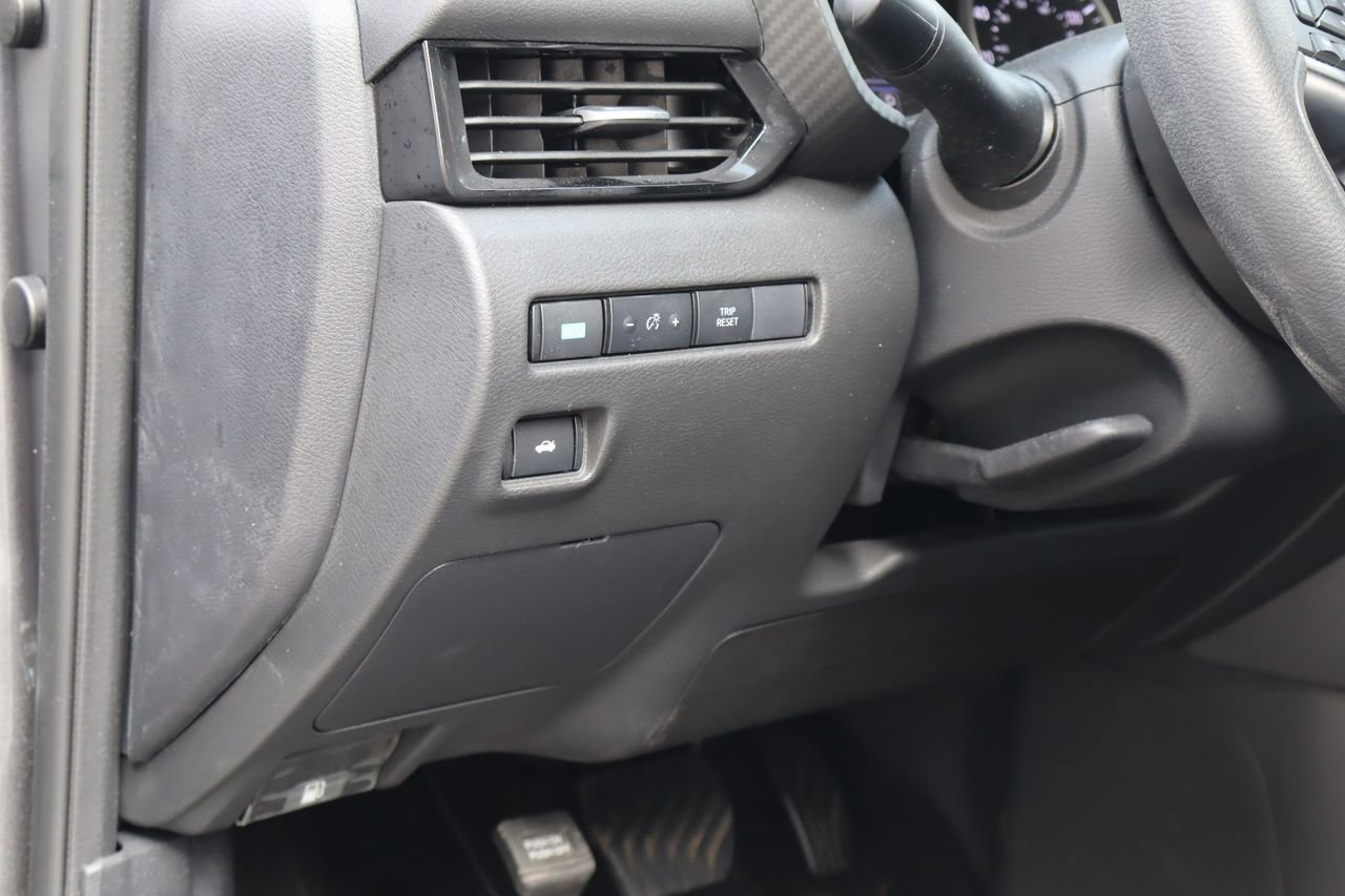 Used 2024 Nissan Sentra SV w/ Lighting Package FWD image 21