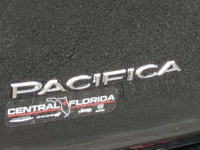 New 2027 Chrysler Pacifica Limited FWD image 13
