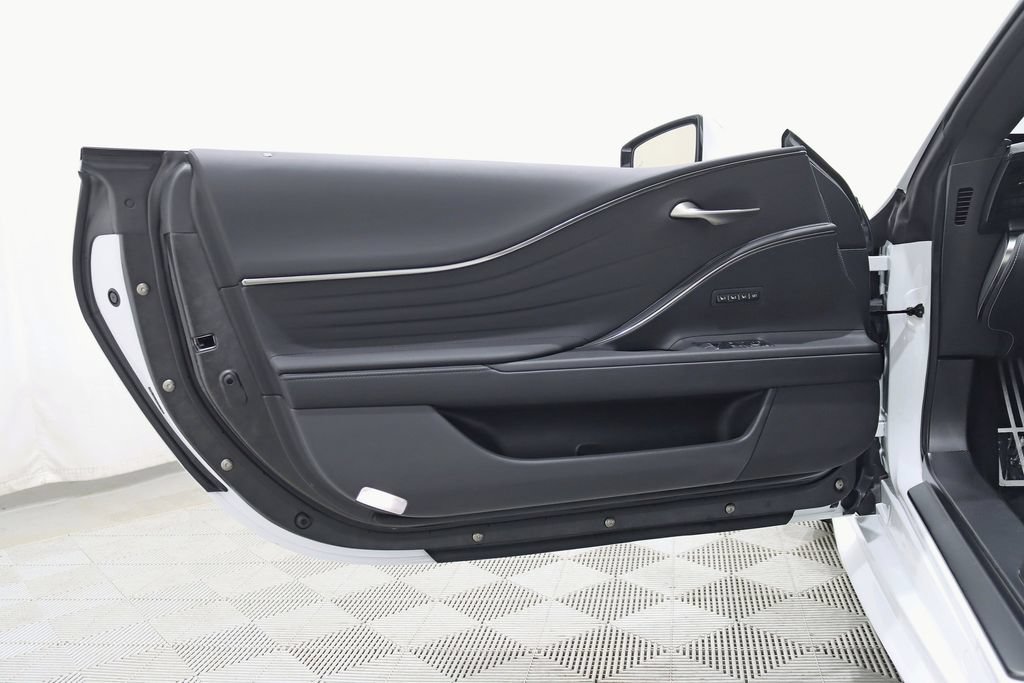 Used 2021 Lexus LC 500 Convertible w/ Touring Package RWD image 30