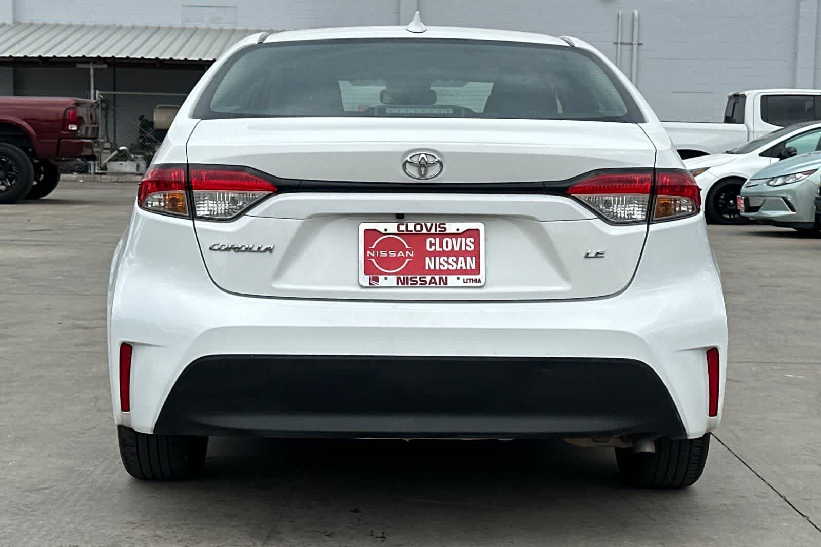Used 2024 Toyota Corolla LE FWD image 8