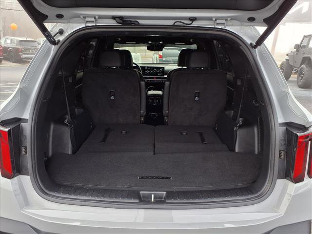 Used 2025 Kia Sorento SX Prestige image 25