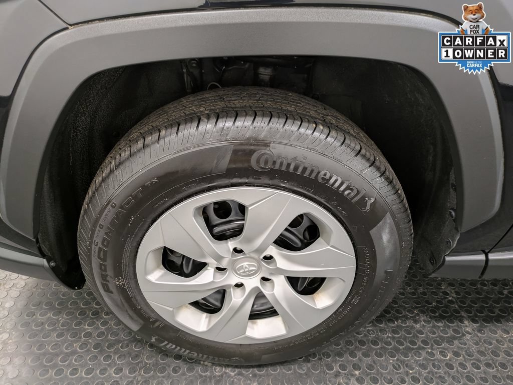 Used 2023 Toyota RAV4 LE AWD/4WD image 7