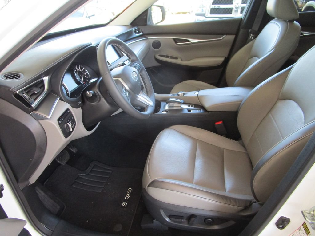 Used 2023 INFINITI QX50 Luxe w/ Cargo Package FWD image 25