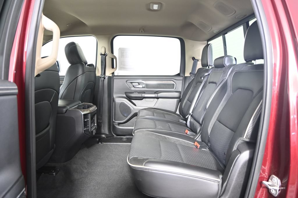 Used 2019 RAM 1500 Laramie AWD/4WD image 17