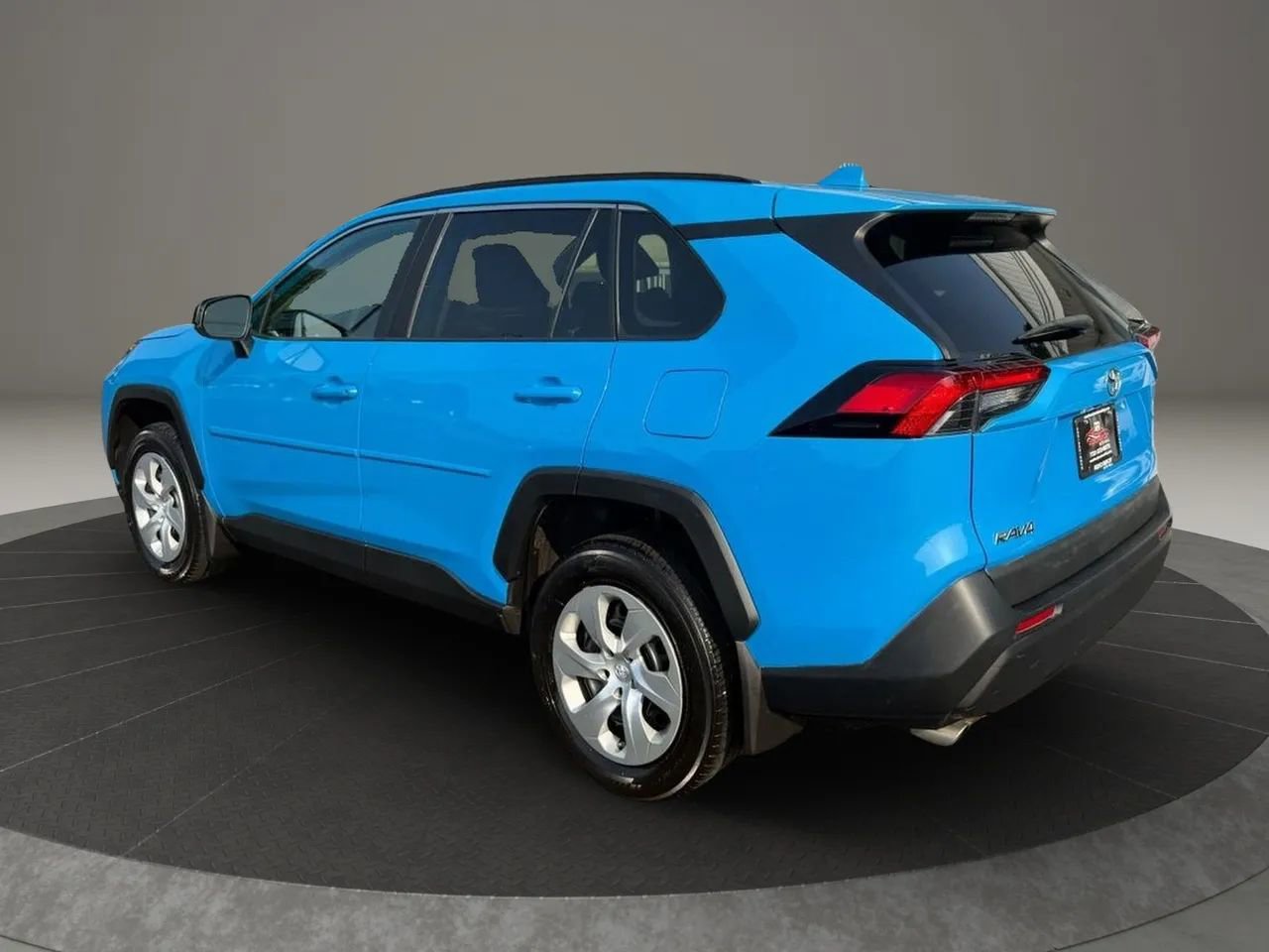 Used 2019 Toyota RAV4 LE w/ All Weather Liner Package image 8