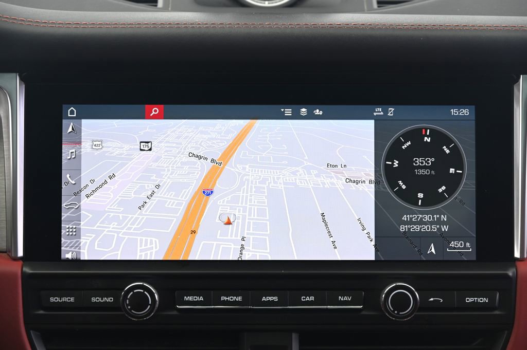 Certified 2021 Porsche Macan Turbo image 34