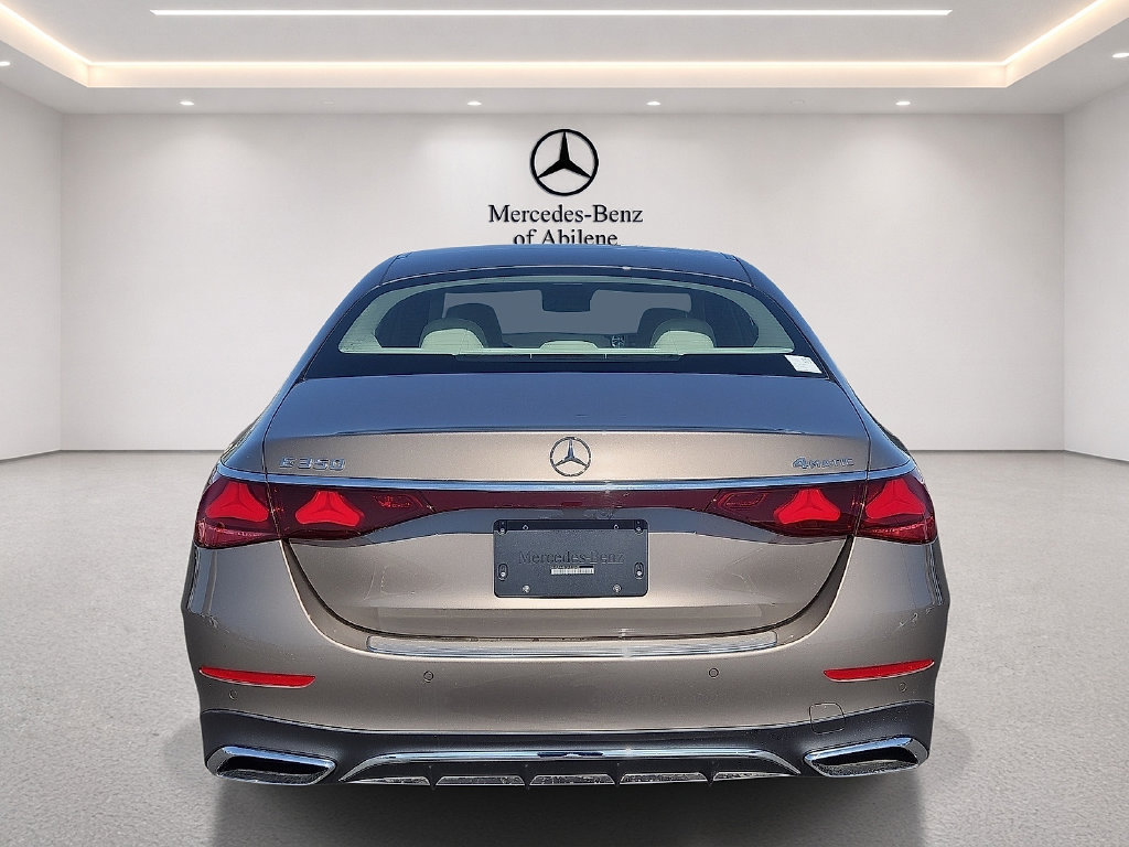 Used 2025 Mercedes-Benz E 350 4MATIC Sedan image 6