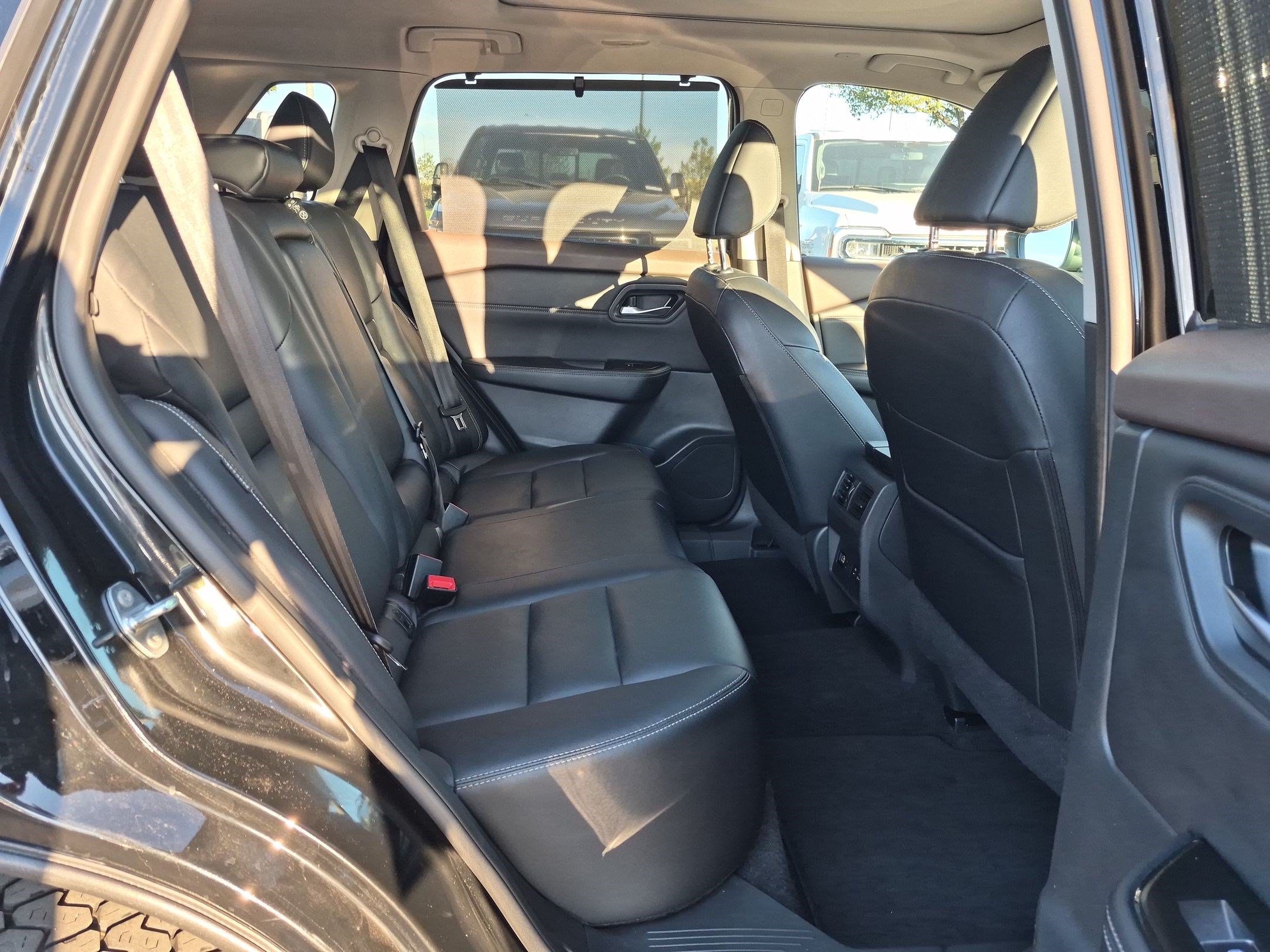 Used 2023 Nissan Rogue SL w/ SL Premium Package AWD/4WD image 34