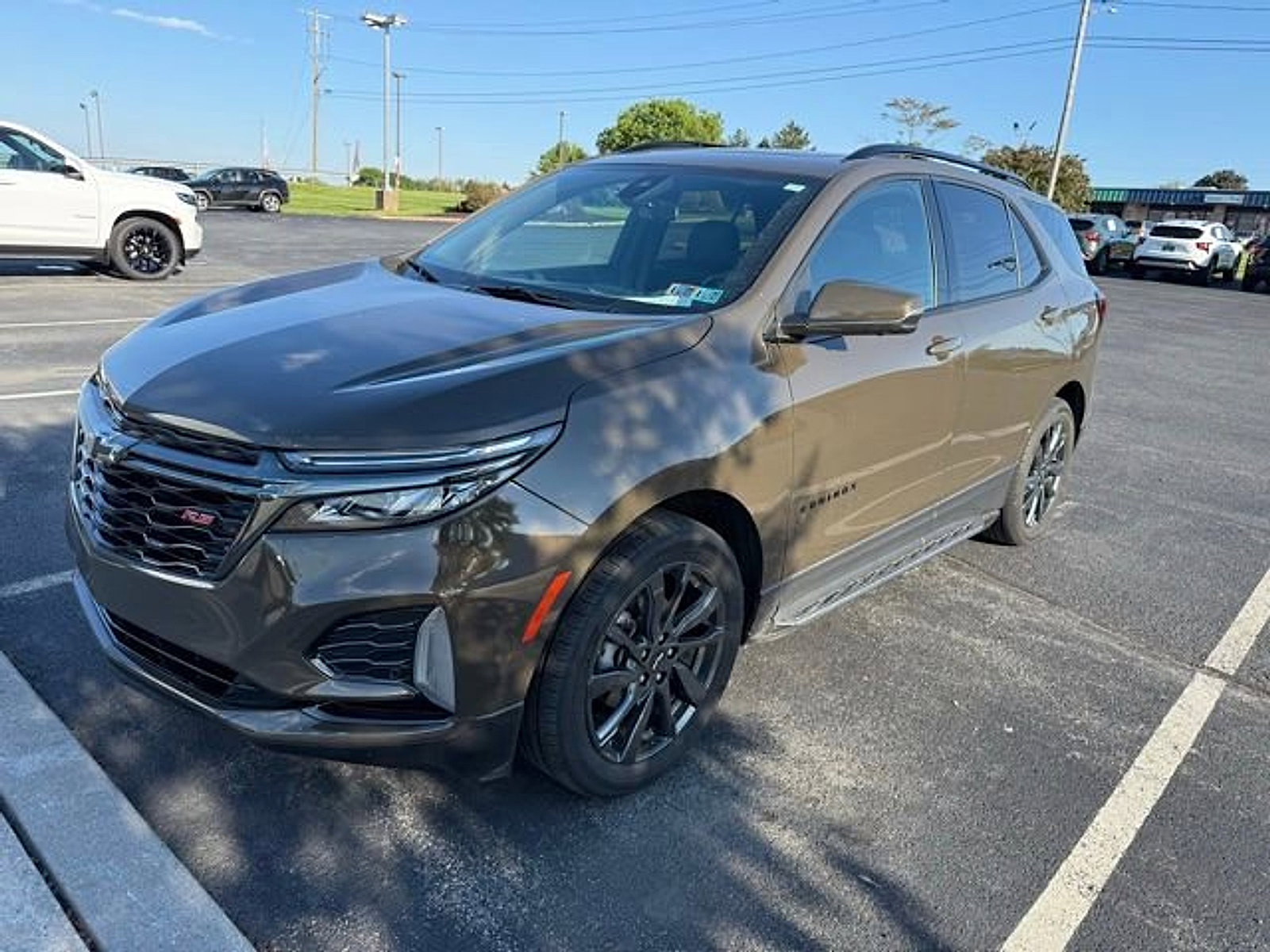 Certified 2023 Chevrolet Equinox RS AWD/4WD image 3