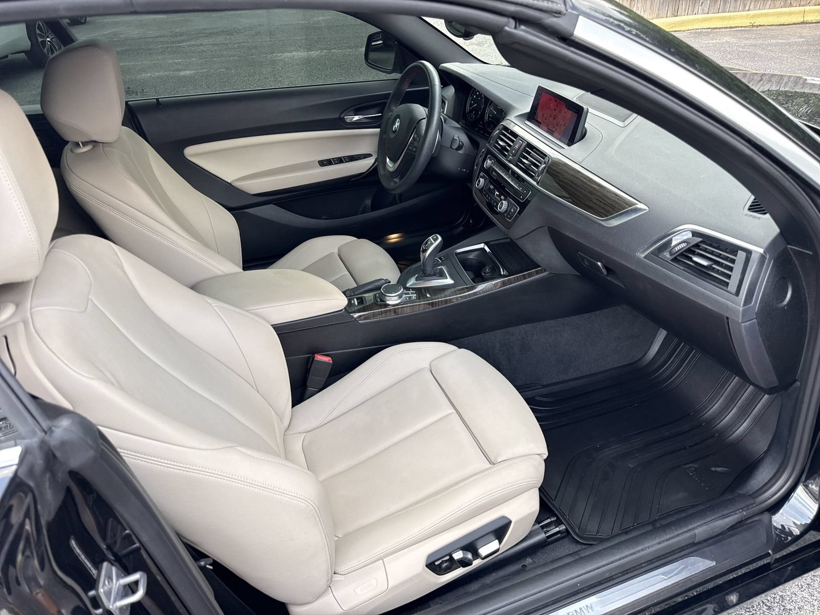 Used 2018 BMW 230i Convertible RWD image 32