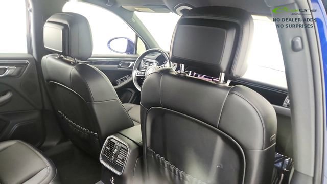 Used 2024 Porsche Macan image 26